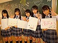 【数量限定】文系女子がレズり合ってSEXを描くエロ漫画研究部 生写真3枚付き